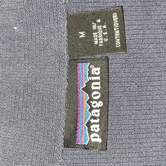 Vintage. Made in USA. Patagonia. Stretchy longsleeve. 1/4 zip pullover. Size Med - Picture 2 of 16